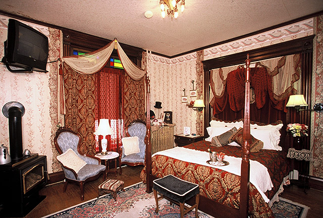 The Victorian Room - Lanesboro, MN