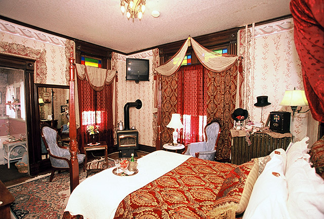 The Victorian Room - Lanesboro, MN